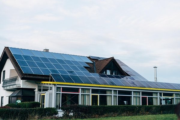 Panneau solaire photovoltaïque : un partenaire écoresponsable
